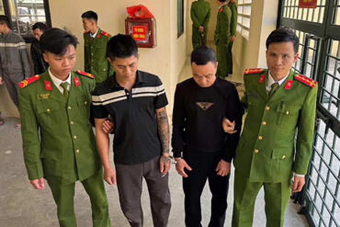 Bắt nhóm "cẩu tặc" mỗi đêm bắt trộm 25-30 con chó- Ảnh 2. Bắt nhóm "cẩu tặc" mỗi đêm bắt trộm 25-30 con chó- Ảnh 2.