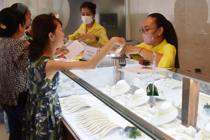 Giá vàng hôm nay, 8-1: Bật tăng trở lại- Ảnh 1. Giá vàng hôm nay, 8-1: Bật tăng trở lại- Ảnh 1.