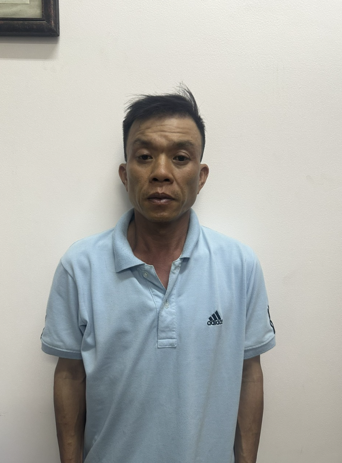 Công an quận Gò Vấp bắt Nguyễn Tùng Giang (SN 1979) do đánh người sau va chạm giao thông Công an quận Gò Vấp bắt Nguyễn Tùng Giang (SN 1979) do đánh người sau va chạm giao thông
