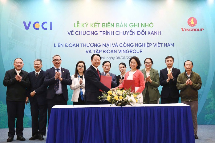 Liên đoàn Thương mại và Công nghiệp Việt Nam kêu gọi hội viên ưu tiên sử dụng xe điện VinFast- Ảnh 1. Liên đoàn Thương mại và Công nghiệp Việt Nam kêu gọi hội viên ưu tiên sử dụng xe điện VinFast- Ảnh 1.