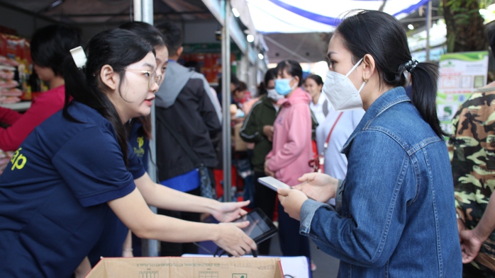 Tập trung chăm lo Tết cho đoàn viên - lao động- Ảnh 5. Tập trung chăm lo Tết cho đoàn viên - lao động- Ảnh 5.