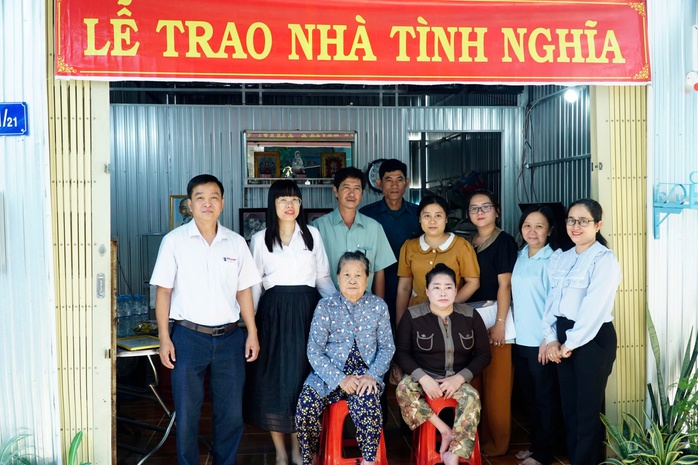 VIDEO: Mang niềm vui đến người có công với cách mạng- Ảnh 1. VIDEO: Mang niềm vui đến người có công với cách mạng- Ảnh 1.