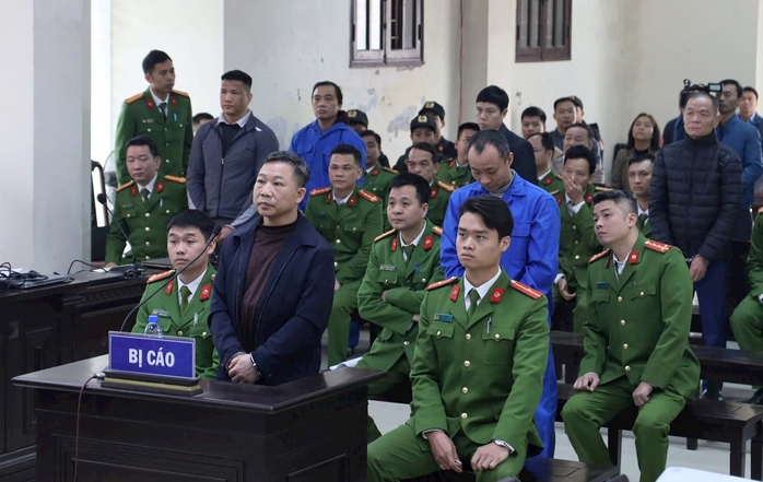Bị cáo Lưu Bình Nhưỡng: Trong trại tạm giam tôi cố gắng gột rửa những điều phạm phải- Ảnh 1. Bị cáo Lưu Bình Nhưỡng: Trong trại tạm giam tôi cố gắng gột rửa những điều phạm phải- Ảnh 1.