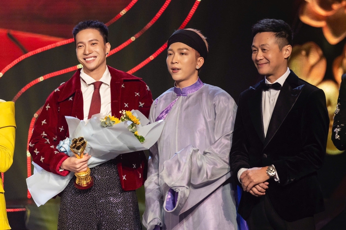 S.T Sơn Thạch của 2024: Vượt trên chông gai, thuận đường đi tới- Ảnh 3. S.T Sơn Thạch của 2024: Vượt trên chông gai, thuận đường đi tới- Ảnh 3.