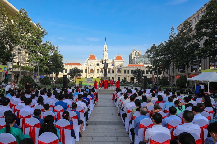 Học tập để trở thành công dân số, công dân toàn cầu - Ảnh 2.