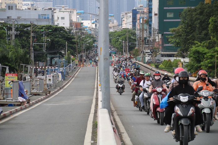 Cận cảnh cầu Bình Triệu 1 cao thêm 1,08 m- Ảnh 3.