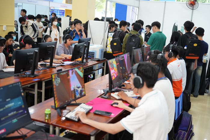 Chơi game "thả ga" tại ngày hội Công nghệ thông tin năm 2025 - Ảnh 2.