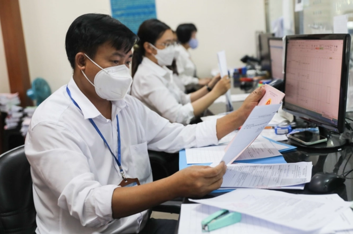 Đã có mẫu hợp đồng thực hiện nhiệm vụ của công chức - Ảnh 1.