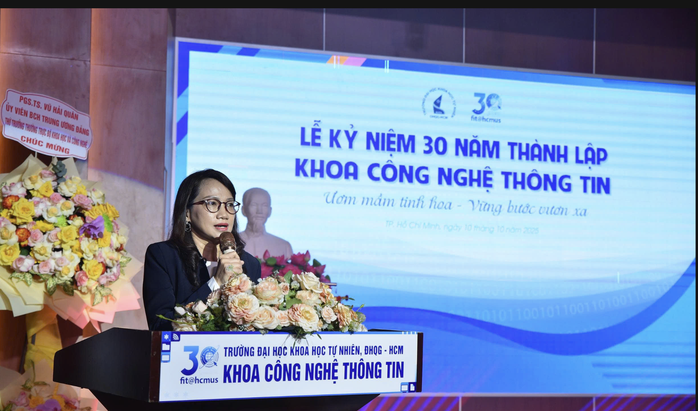 Lãnh đạo ĐHQG TP HCM đặt kỳ vọng lớn vào Khoa Công nghệ thông tin - Ảnh 1.