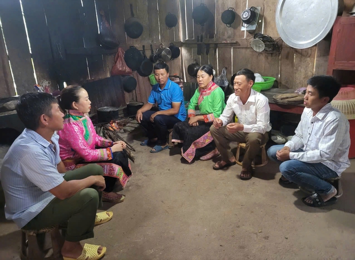 Bài dự thi Cuộc thi viết "Lòng tốt quanh tôi": Trưởng bản gieo "hạt giống no ấm" - Ảnh 2.