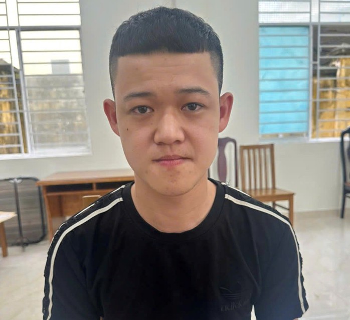 Cái giá của một phút nóng giận: Nam thanh niên đầu thú sau hơn một năm trốn chạy - Ảnh 1.