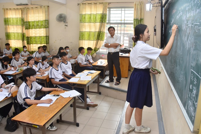Thận trọng khi đưa AI vào trường học - Ảnh 1. Thận trọng khi đưa AI vào trường học - Ảnh 1.
