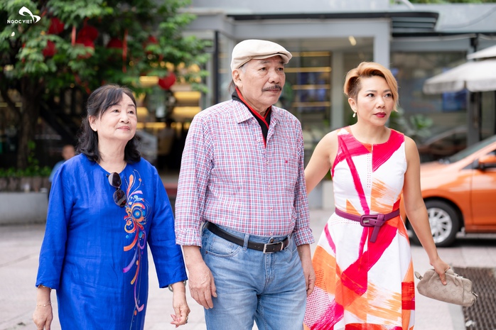 Nhạc sĩ Trần Tiến sợ vã mồ hôi khi gặp nhạc sĩ Văn Cao   - Ảnh 2.