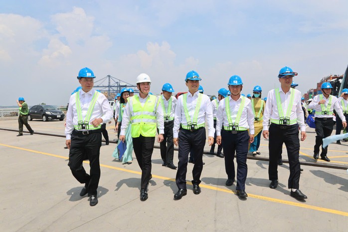 Đoàn Đại biểu dự Đại hội Đảng bộ TP HCM làm việc tại Cảng Gemalink và KCN chuyên sâu Phú Mỹ 3 - Ảnh 1.