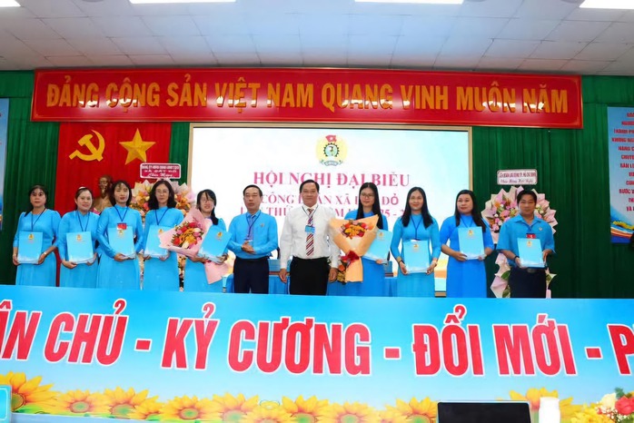 Công đoàn xã Đất Đỏ: Ứng dụng công nghệ thông tin, chuyển đổi số trong quản lý đoàn viên - Ảnh 2.