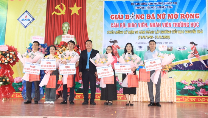 Khai mạc giải bóng đá nữ trường học mở rộng - Ảnh 3.