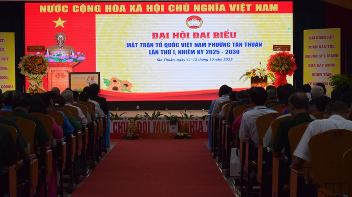 Đại hội MTTQ Việt Nam phường Tân Thuận (TP HCM) lần thứ I, nhiệm kỳ 2025 - 2030 - Ảnh 1.