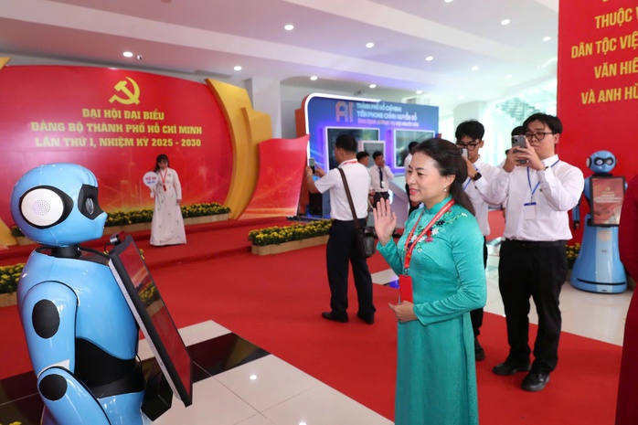 Áp dụng triệt để công nghệ thông tin tại đại hội đại biểu Đảng bộ TP HCM lần thứ I - Ảnh 1. Áp dụng triệt để công nghệ thông tin tại đại hội đại biểu Đảng bộ TP HCM lần thứ I - Ảnh 1.