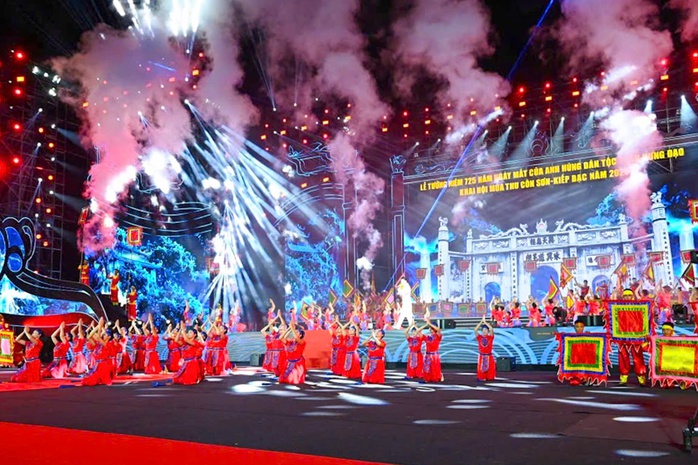 Hải Phòng chuyển kinh phí bắn pháo hoa Lễ hội Côn Sơn Kiếp Bạc 2025 hỗ trợ vùng lũ - Ảnh 1.