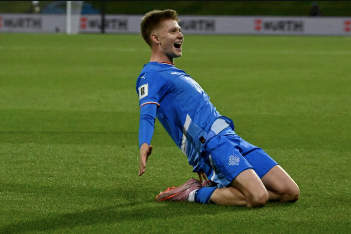 Iceland cầm hòa cựu vô địch thế giới, "Gà trống Gaulois" chưa có vé World Cup - Ảnh 5.