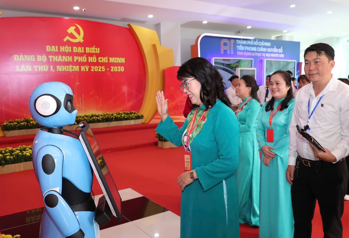 Sáng nay, Đại hội Đại biểu Đảng bộ TP HCM lần thứ I nhiệm kỳ 2025- 2030 tiến hành phiên trù bị - Ảnh 3.