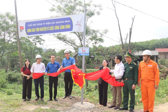 36 sáng kiến trẻ góp phần chuyển đổi số ngành điện Quảng Trị - Ảnh 3.