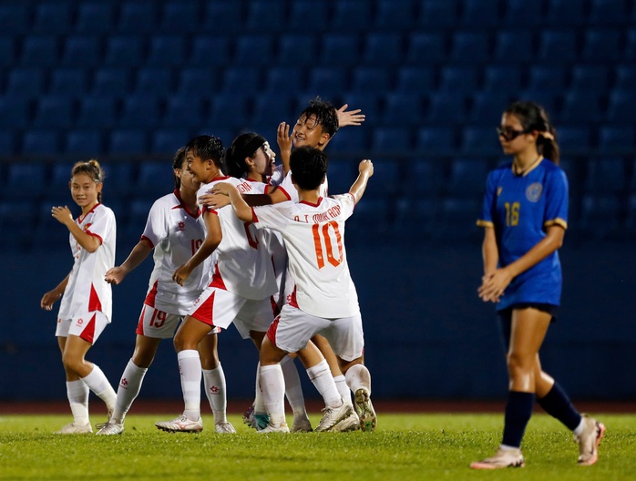 U17 nữ Việt Nam khởi đầu ấn tượng, thắng đậm Guam 5-0 tại vòng loại châu Á - Ảnh 1.