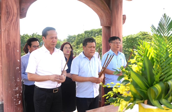 Chủ tịch Quảng Trị chỉ đạo gì với 2 phường từng là trung tâm tỉnh lỵ cũ? - Ảnh 4. Chủ tịch Quảng Trị chỉ đạo gì với 2 phường từng là trung tâm tỉnh lỵ cũ? - Ảnh 4.