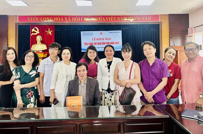 NSND Giang Mạnh Hà: "Kịch bản là gốc rễ để sân khấu chinh phục khán giả" - Ảnh 2.