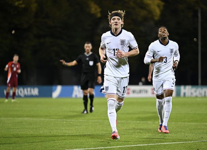 Thắng nghiền ép Latvia, Anh giành vé châu Âu đầu tiên dự World Cup 2026 - Ảnh 1.