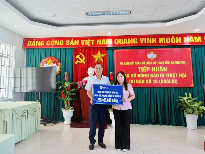 CBCNV EVNCPC ủng hộ hơn 5,1 tỉ đồng giúp đồng bào vùng bão lũ và nhân dân Cuba - Ảnh 2.