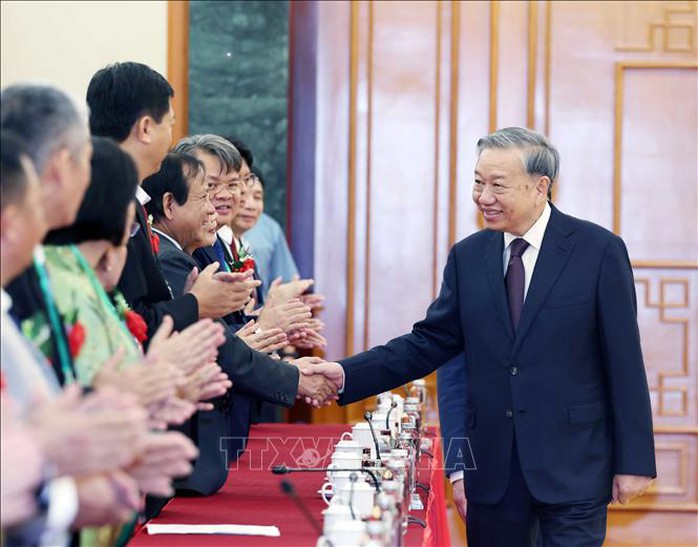 Tổng Bí thư Tô Lâm: Nông dân xuất sắc là ngọn đuốc khát vọng làm giàu - Ảnh 1. Tổng Bí thư Tô Lâm: Nông dân xuất sắc là ngọn đuốc khát vọng làm giàu - Ảnh 1.