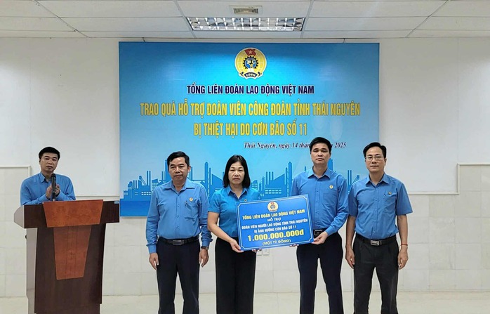 Tổng Liên đoàn lao động Việt Nam thăm hỏi , hỗ trợ người lao động tại Thái Nguyên - Ảnh 1. Tổng Liên đoàn lao động Việt Nam thăm hỏi , hỗ trợ người lao động tại Thái Nguyên - Ảnh 1.