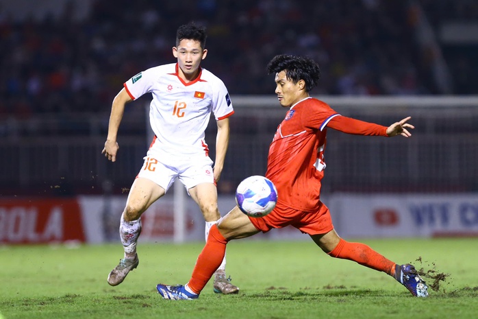 HLV Nepal bất ngờ vắng mặt ở trận thua 0-1 Việt Nam - Ảnh 5.