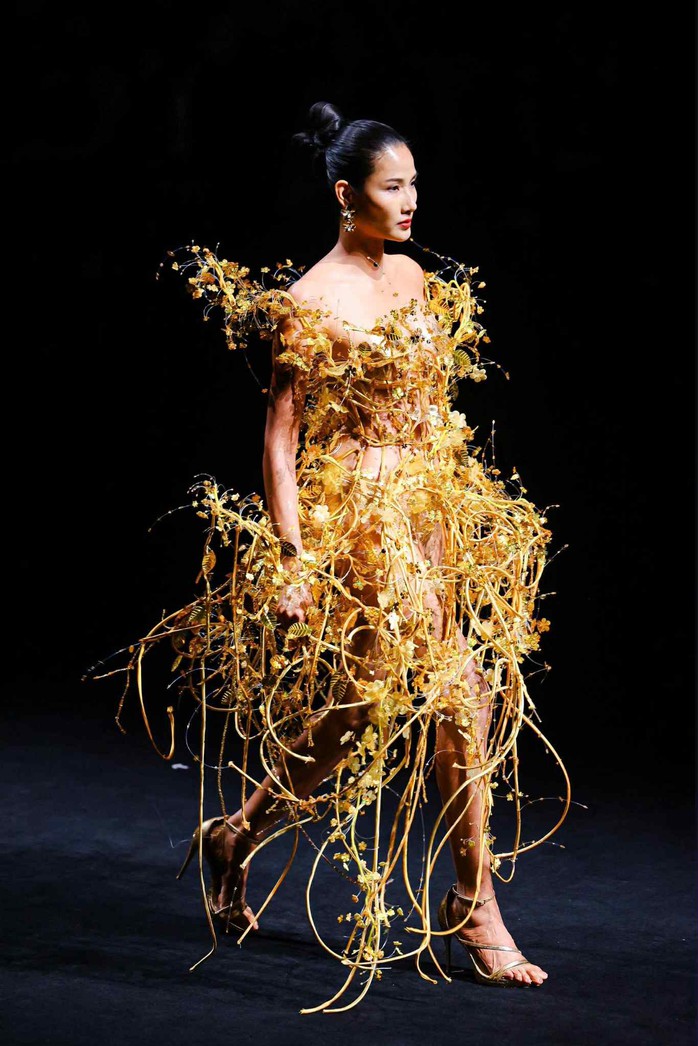 Dấu ấn Thanh Hương Bùi ở Shanghai fashion week Xuân hè 2026 - Ảnh 1.