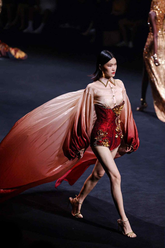 Dấu ấn Thanh Hương Bùi ở Shanghai fashion week Xuân hè 2026 - Ảnh 4.