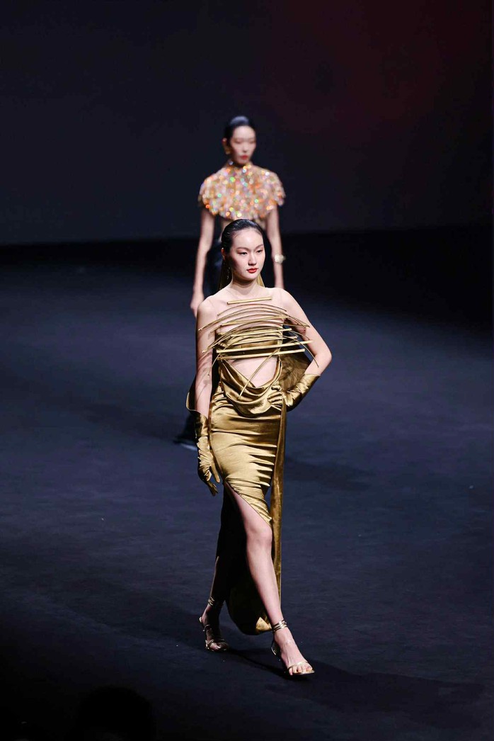 Dấu ấn Thanh Hương Bùi ở Shanghai fashion week Xuân hè 2026 - Ảnh 12.
