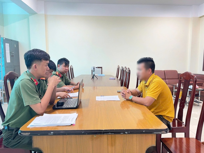 Sự thật về clip an ninh sân bay Liên Khương tự ý huỷ chuyến xe công nghệ của khách - Ảnh 2.
