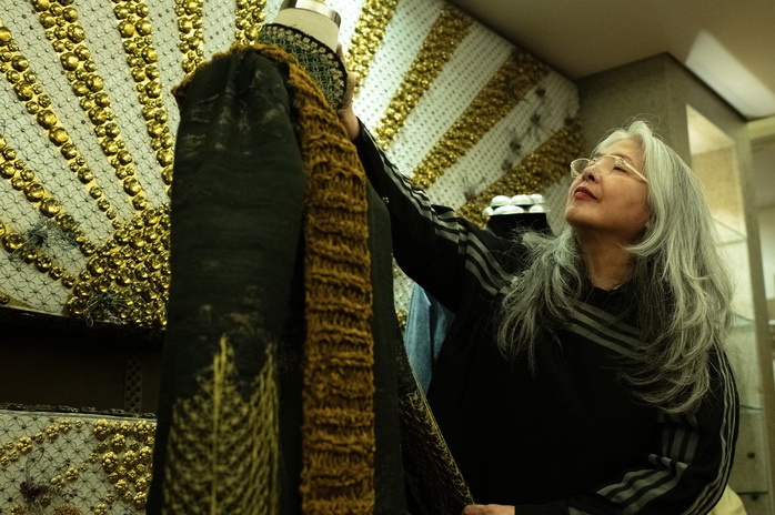 NTK Peter Do và Mai Lâm giúp Hà Anh Tuấn tỏa sáng ở Mỹ   - Ảnh 3.