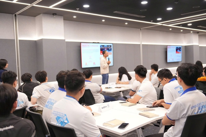 Đột phá đào tạo nhân lực bán dẫn - Ảnh 1.