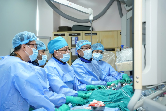 Hơn 100.000 Việt Nam sống chung với bệnh tim - Ảnh 1.