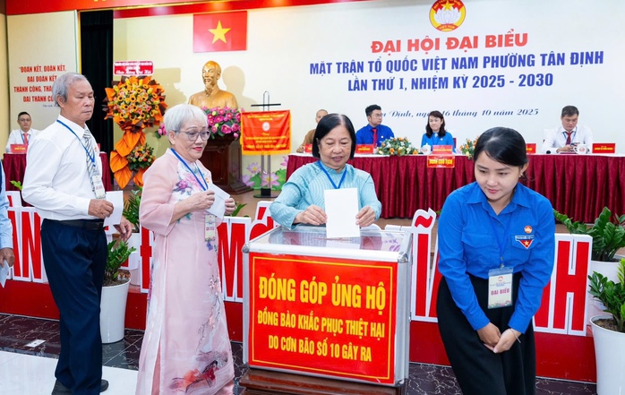 Bà Nguyễn Đinh Minh Phương làm Chủ tịch ủy ban MTTQ Việt Nam phường Tân Định - Ảnh 5. Bà Nguyễn Đinh Minh Phương làm Chủ tịch ủy ban MTTQ Việt Nam phường Tân Định - Ảnh 5.