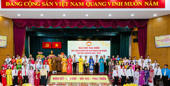 Ông Đinh Gia Huỳnh làm Chủ tịch Ủy ban MTTQ Việt Nam phường Phú Nhuận, TP HCM - Ảnh 2.