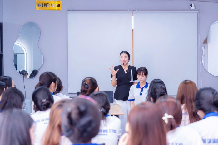 Nghề chăm sóc sắc đẹp Việt Nam "lấn sân" thị trường quốc tế - Ảnh 4.