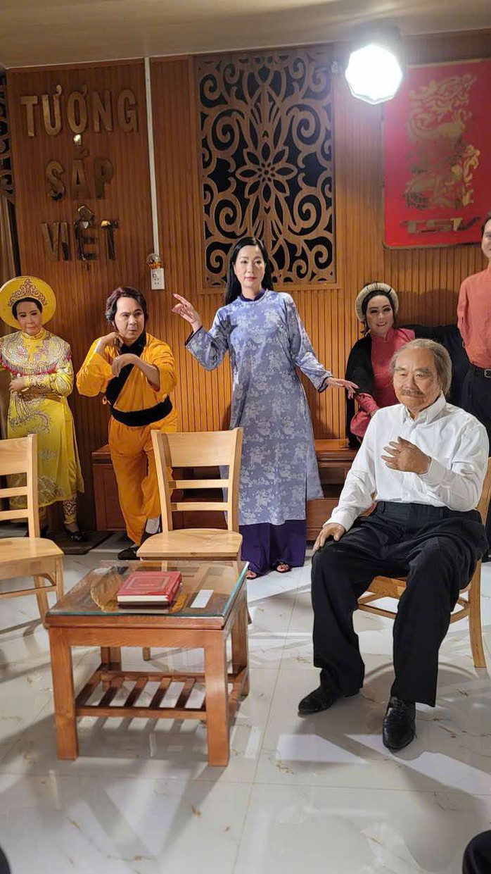 Bạch Long, Trịnh Kim Chi xúc động khi lam phim "Sau cánh màn nhung" - Ảnh 5.