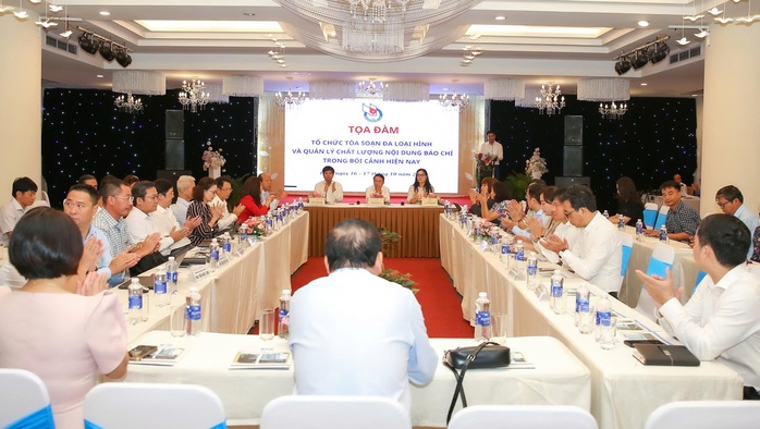 Báo chí trước thách thức chuyển đổi số: Không chỉ "hội tụ", phải là "toà soạn số’” - Ảnh 1.