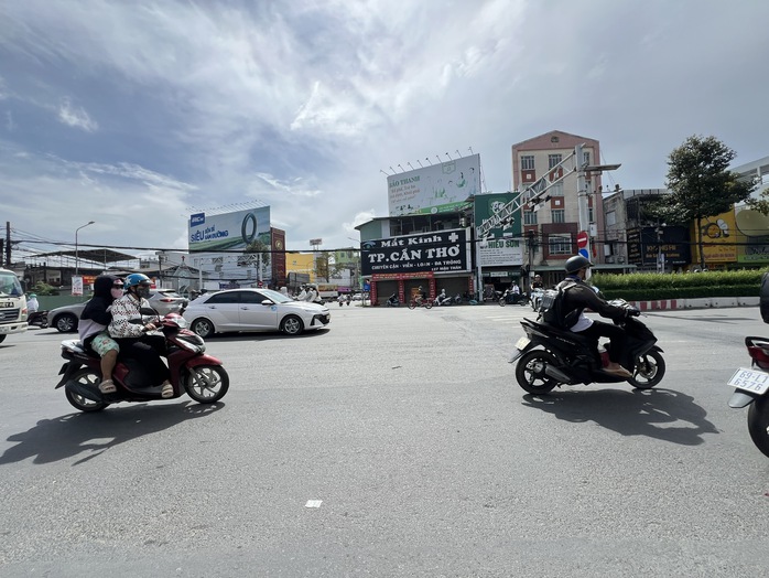 Hai dự án ngàn tỉ ở Cần Thơ: Tiền đã sẵn, mặt bằng chưa có - Ảnh 3.