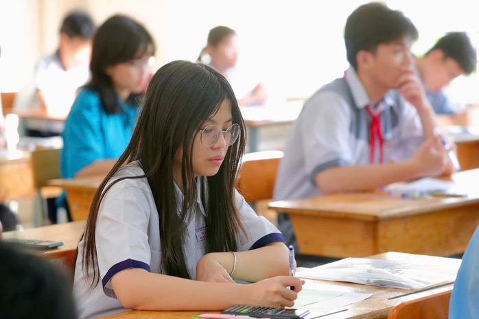 Hướng dẫn ôn tập, làm bài môn tiếng Anh kỳ thi lớp 10 ở TPHCM sau sáp nhập - Ảnh 1.