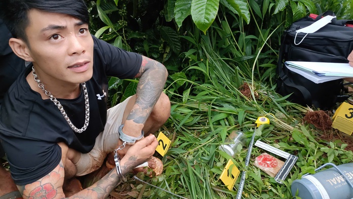 Bắt giữ đối tượng bỏ 450 triệu đồng mua 2,5 bánh Heroin bán kiếm lời - Ảnh 1.