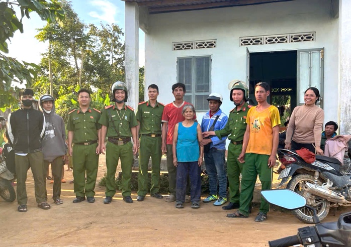 Cụ bà 95 tuổi đi làm rẫy rồi bị lạc trong rừng - Ảnh 1.